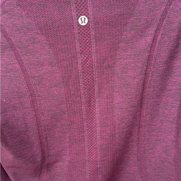 Lululemon swiftly tech short sleeve size 8 - Picture 6 of 7